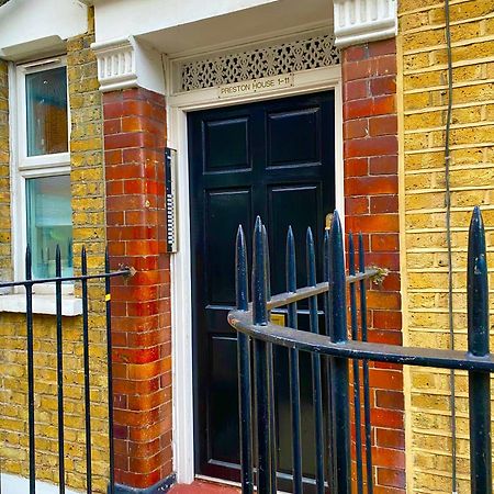 Апартаменты Flat The Shard Лондон Экстерьер фото